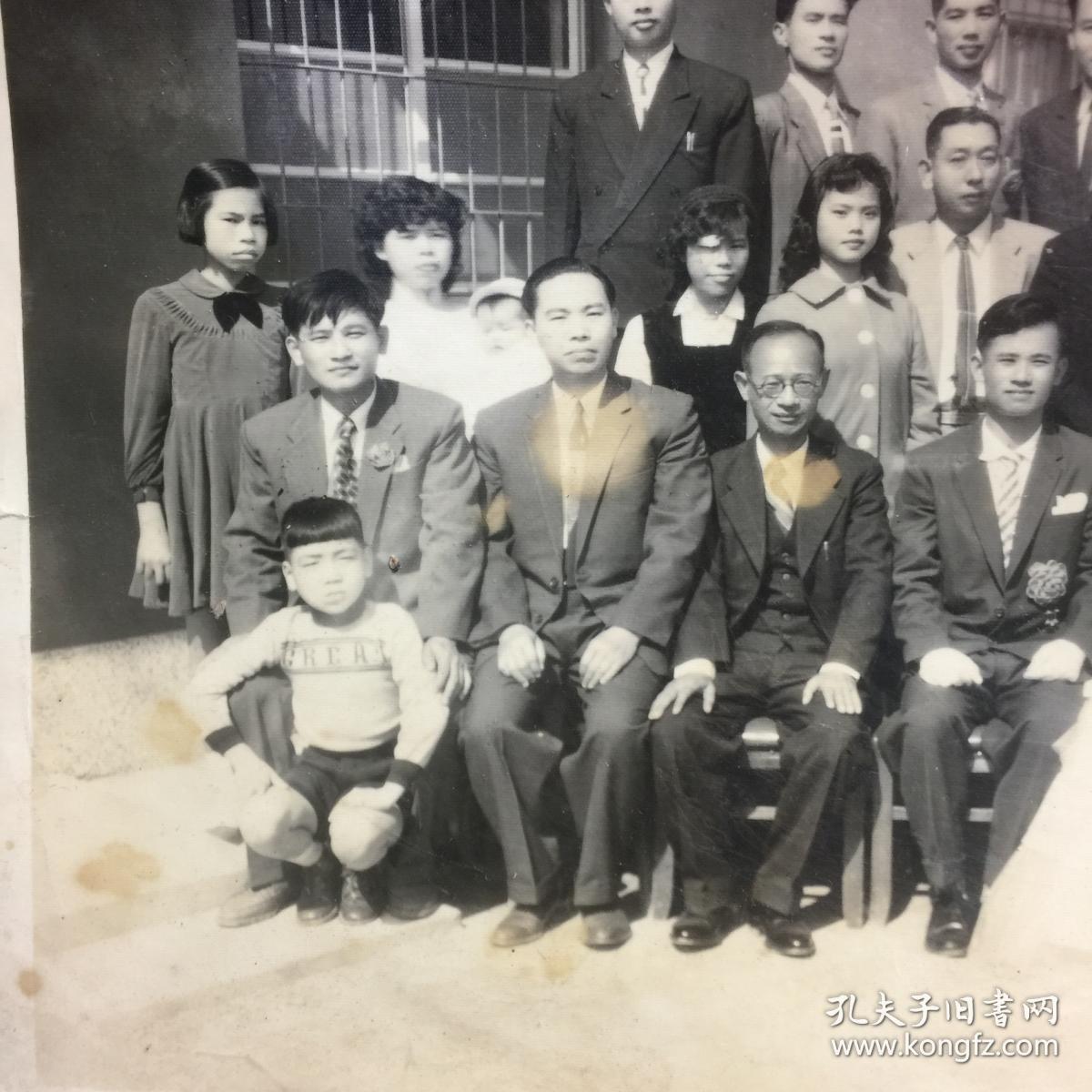 尺寸民国时期结婚照梁碧玉,港九艺坛"三碧"里的"中碧"("大碧"为邓碧云
