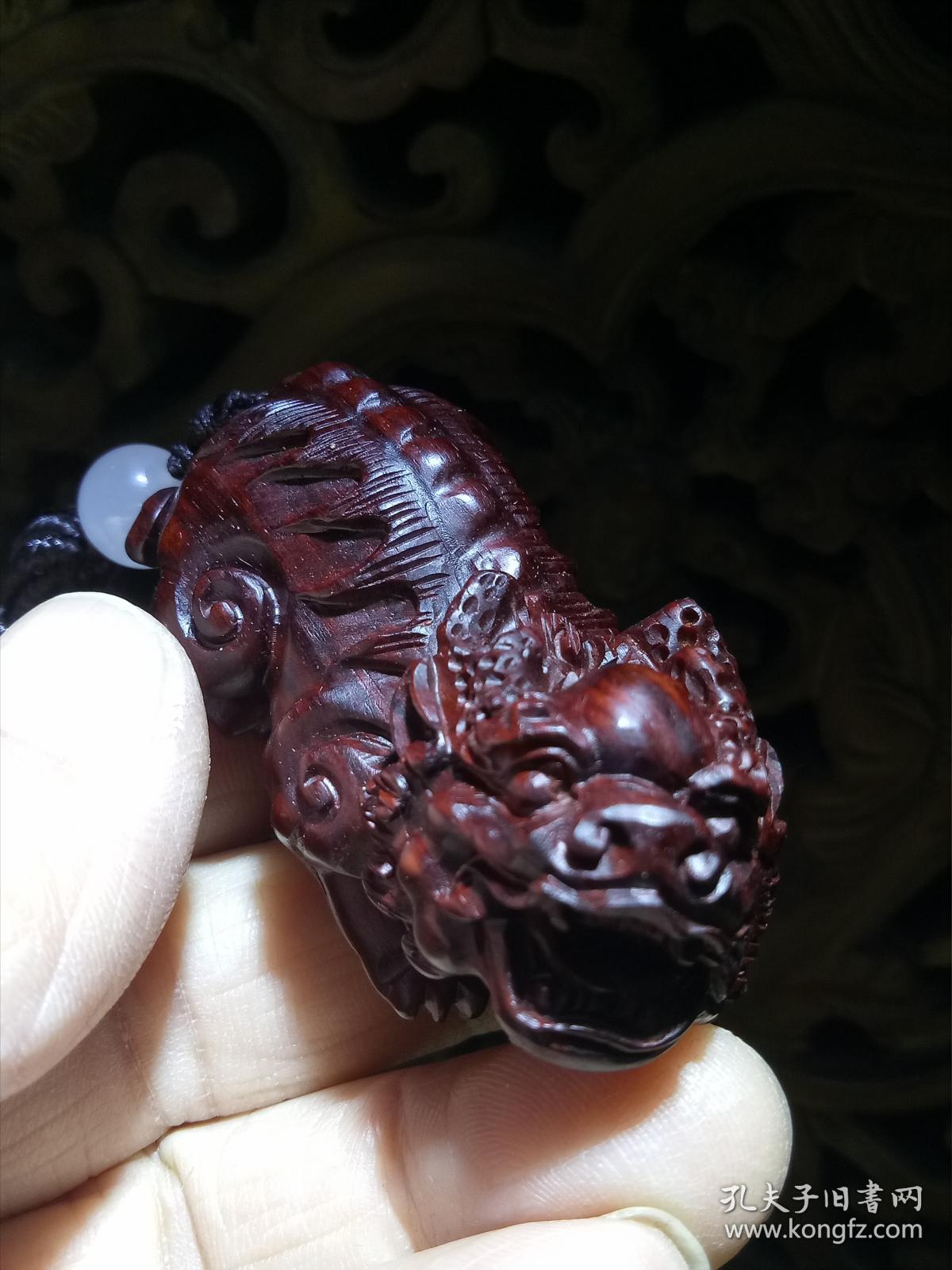 手工雕刻,没有瑕疵哦!谢绝大刀.