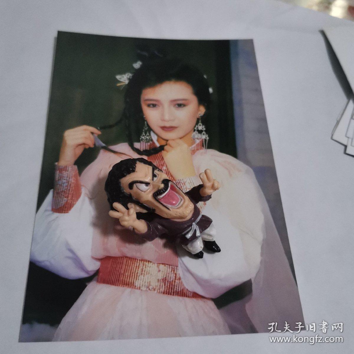 曾华倩古装五寸照片