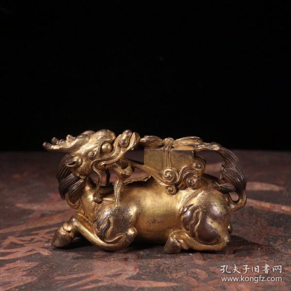 清铜鎏金麒麟送书摆件