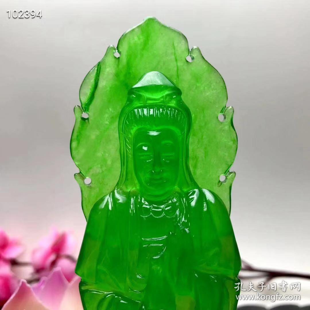 顶级龙石种帝王绿翡翠观音摆件,包浆老辣,翠质冰透细腻,种水十足,莹光