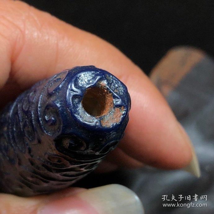 藏区千年老玛瑙蓝回纹天珠