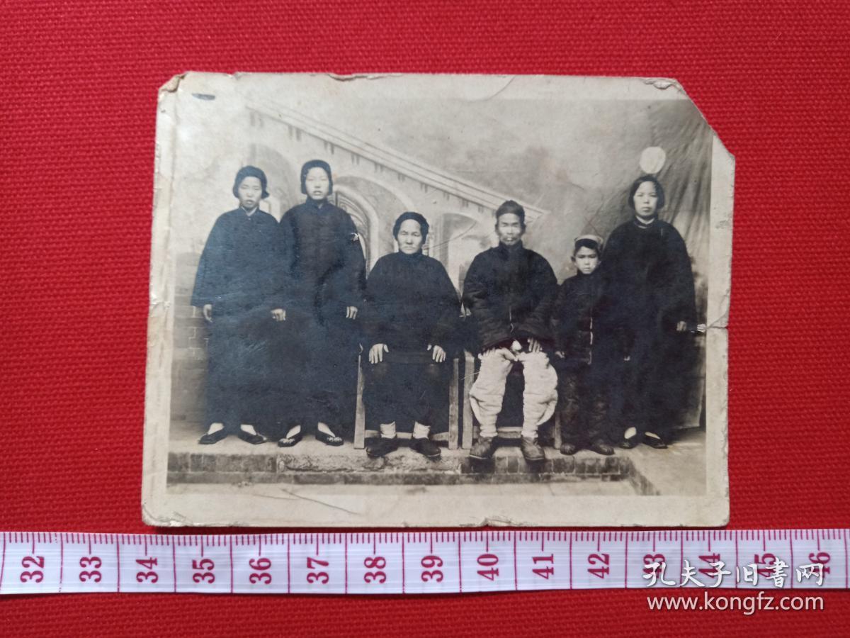 老王在中国个人资料照片 d2ef8576d718a5ce_b.jpg