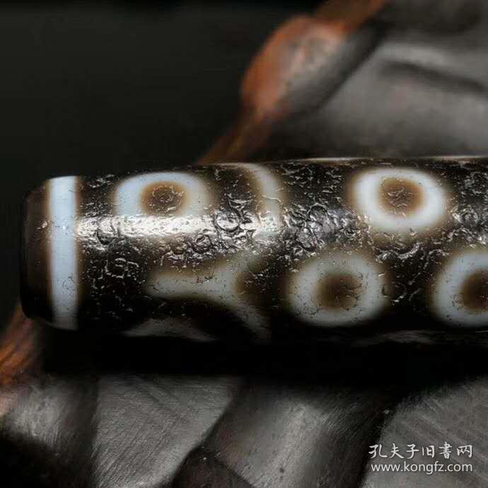 藏区回流千年老天珠高油包浆【二十一眼天珠】尺寸:66*15mm 重量:24.