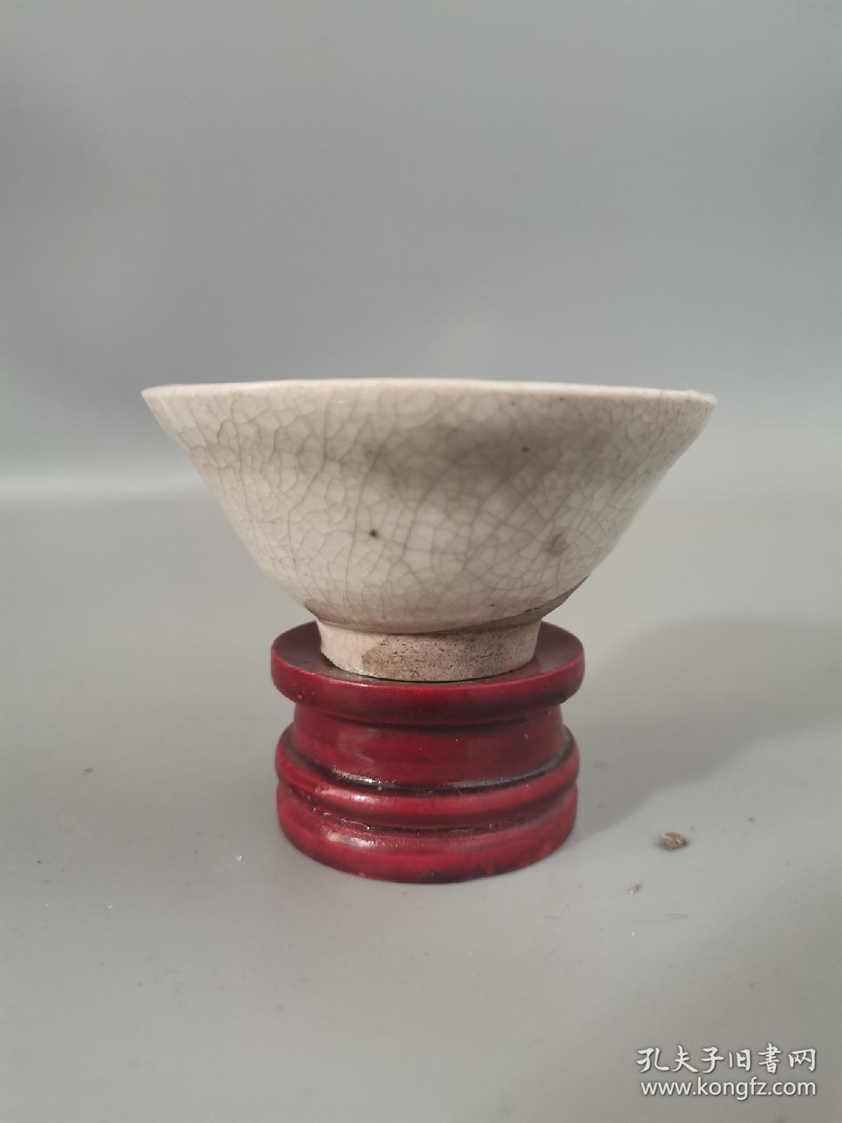 明代青白釉茶盏