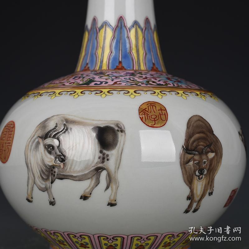 清乾隆粉彩五牛图赏瓶