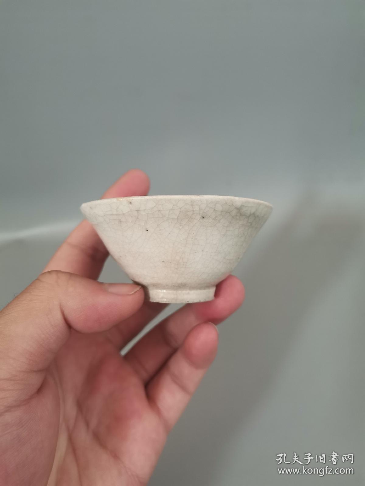 明代青白釉茶盏