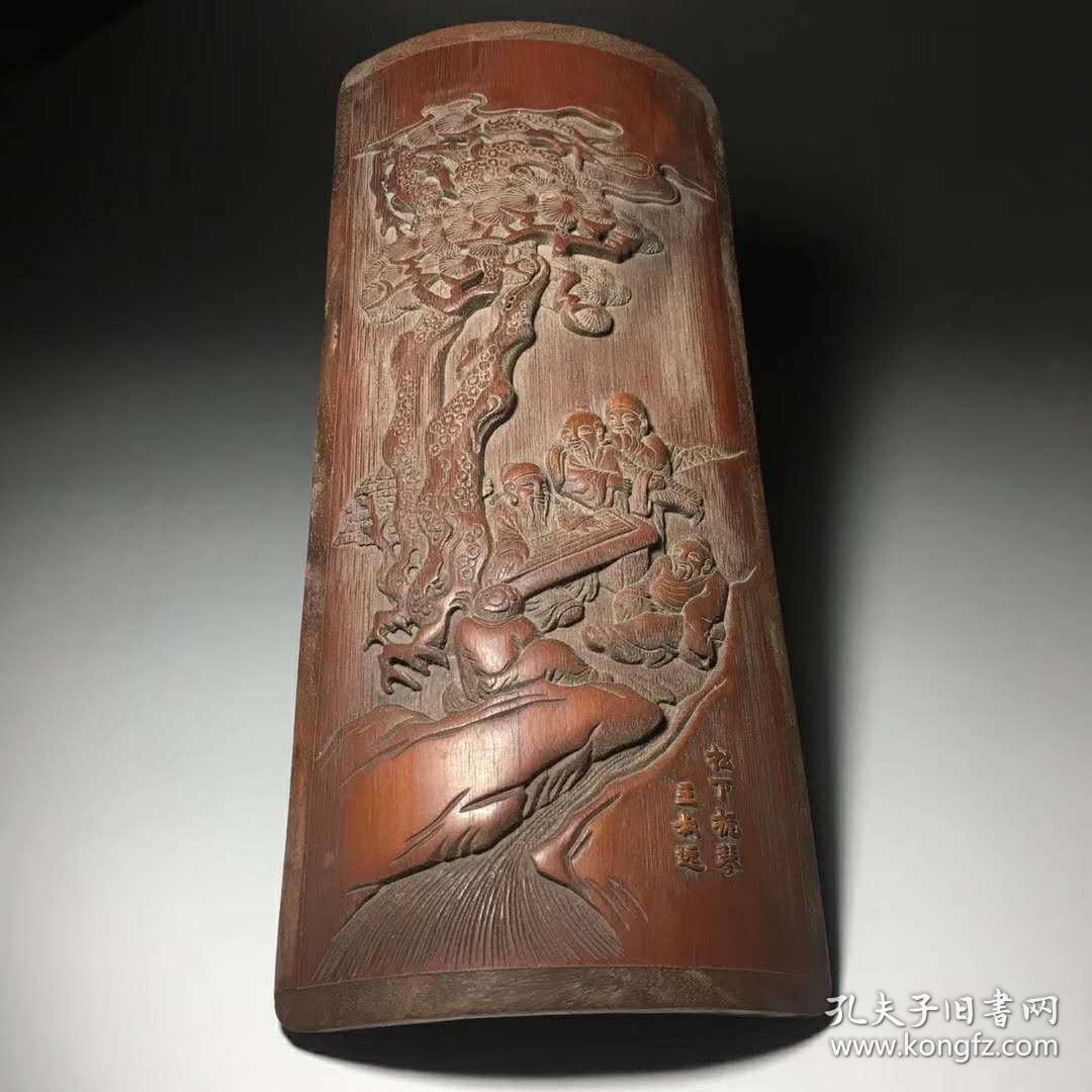 乡下收到老竹子笔搁,雕工精细,包浆醇厚老道尺寸:长宽高125/12/260mm