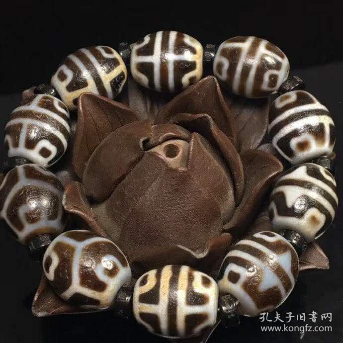 藏区回流千年老天珠莲花天珠手串尺寸:20mm*10颗重量:104.6g