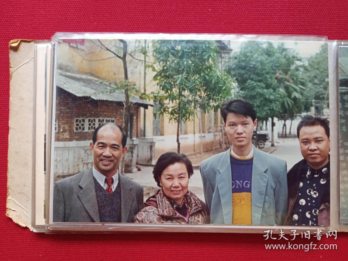 原况单本成册老相册发布第109-1--广西籍老年女音乐家