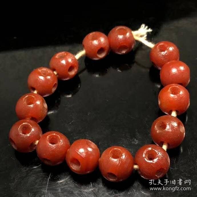 乡下偶遇明清时期老玛瑙路路通转运珠手串尺寸:14mm*14颗