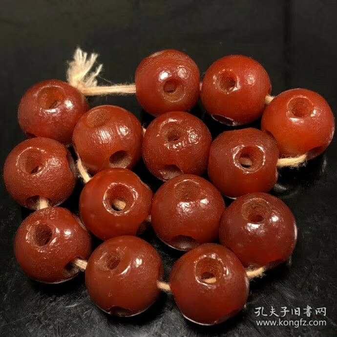 乡下偶遇明清时期老玛瑙路路通转运珠手串尺寸:14mm*14颗