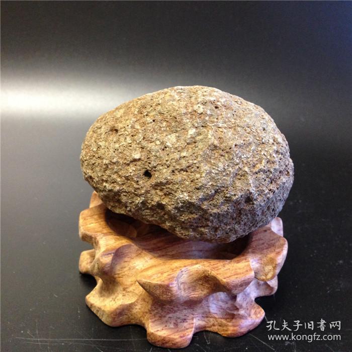 天降"珍宝"极为罕见,稀有"特别的土星陨石"极为稀有,罕见,形状特殊