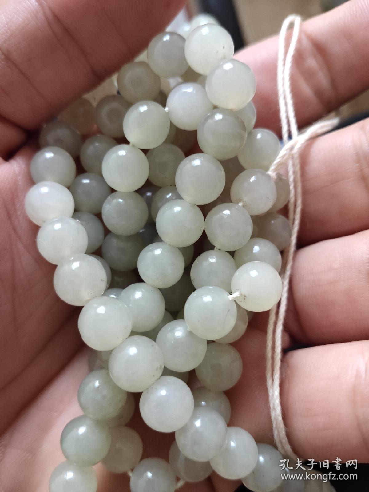 108颗晶莹剔透的玉珠子