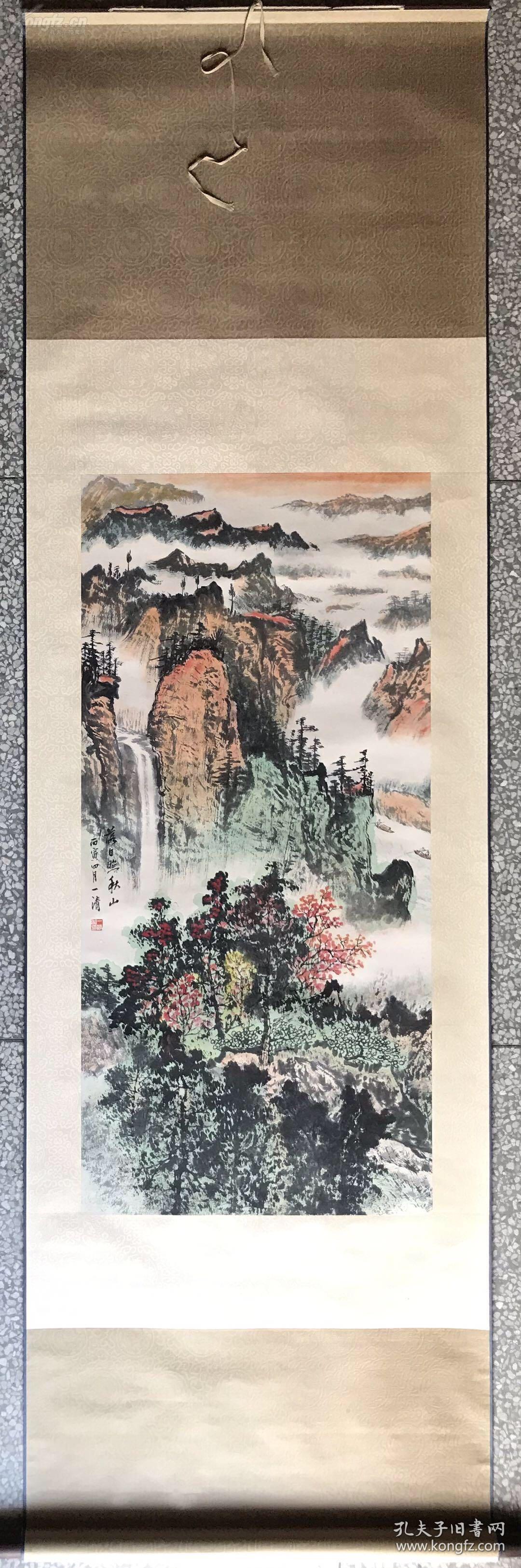 擅长山水画,中国美术家协会会员,中国画研究会副会长,国画艺术家,教授