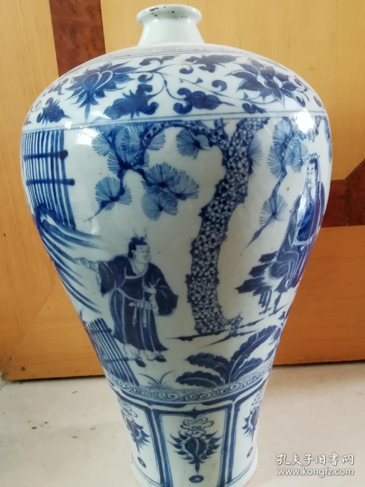 青花梅瓶