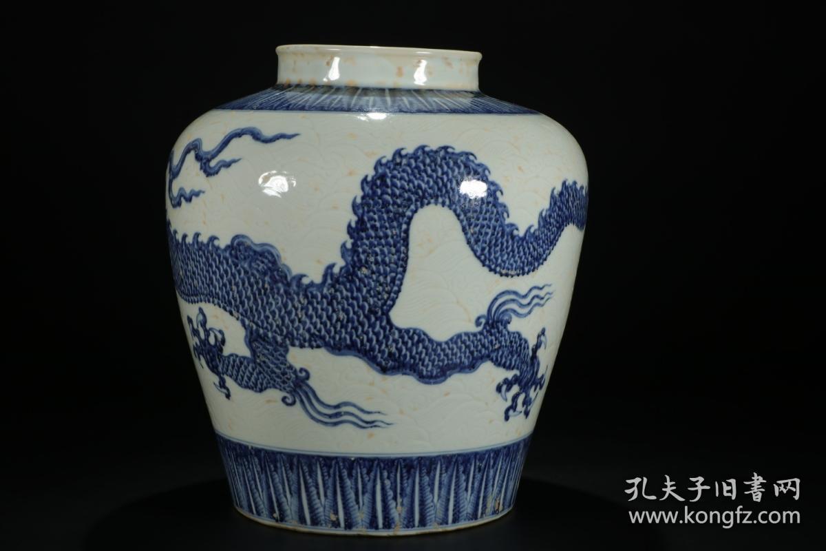 明代,青花龙纹罐