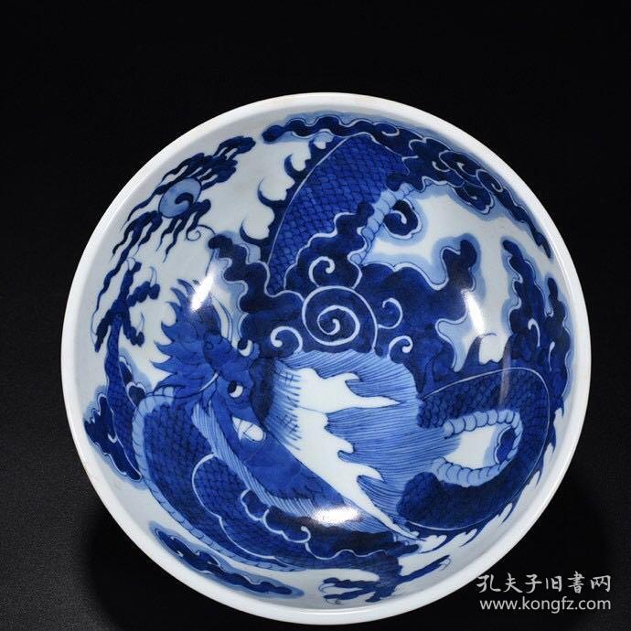 清康熙青花过墙龙纹碗