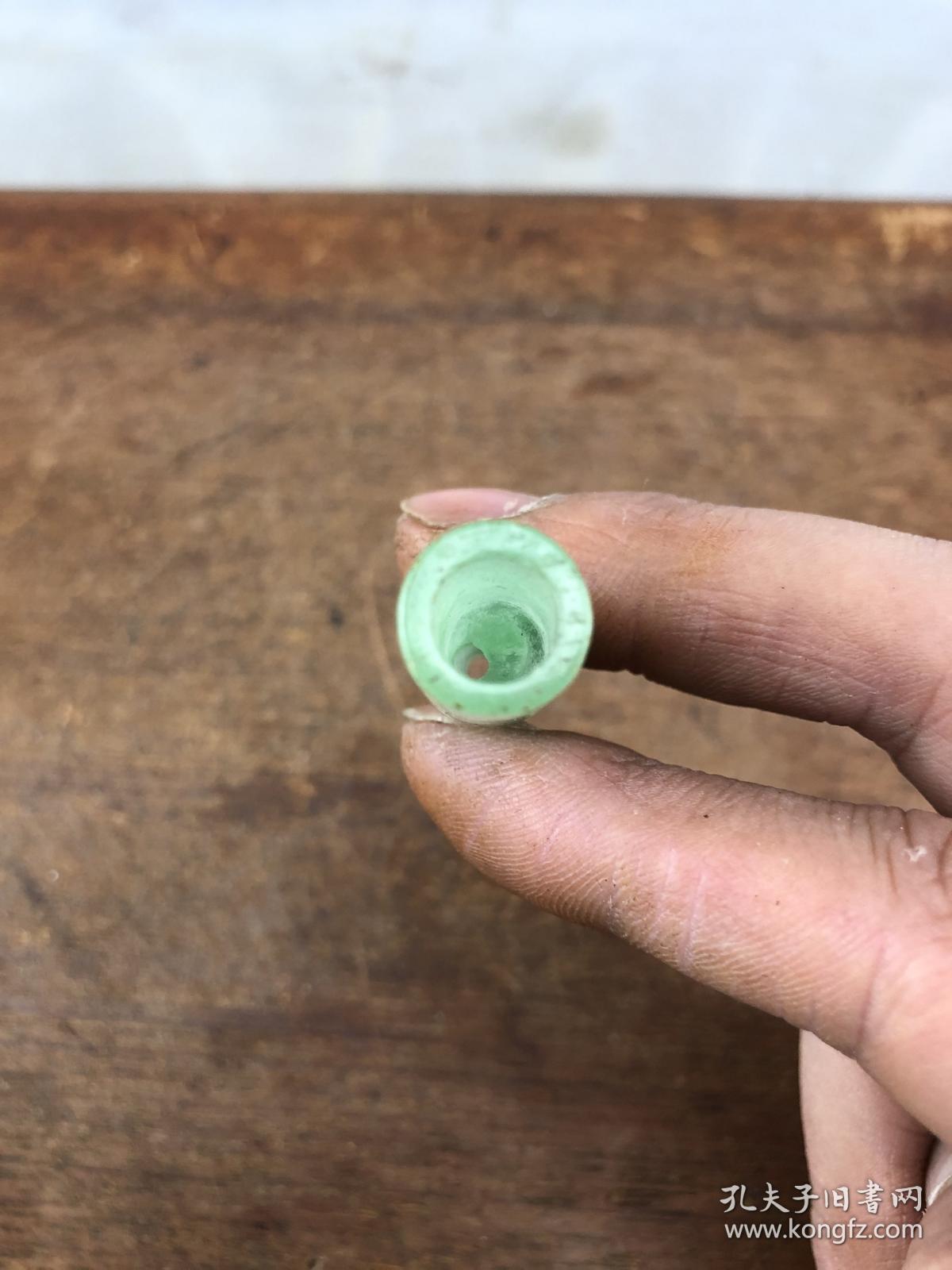 赔钱处理老翡翠烟嘴b3487.
