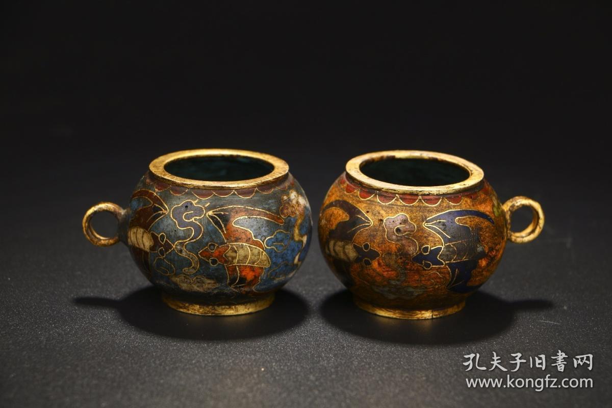 清代:乾隆年制款景泰蓝鸟食罐一对