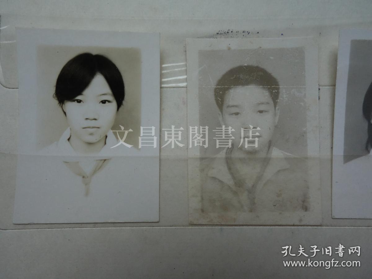 本80年90年代邮票集邮主要为香港邮票部分国内邮票有几张学生黑白照片