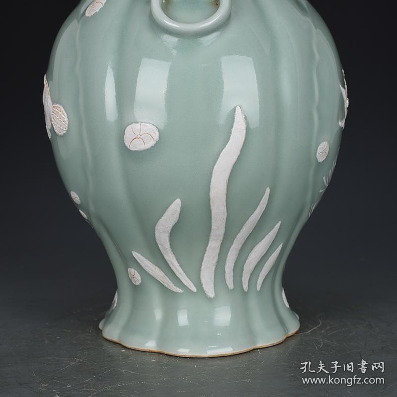 清乾隆豆青釉堆雕鱼藻纹海棠瓶 古玩古董古瓷器花瓶