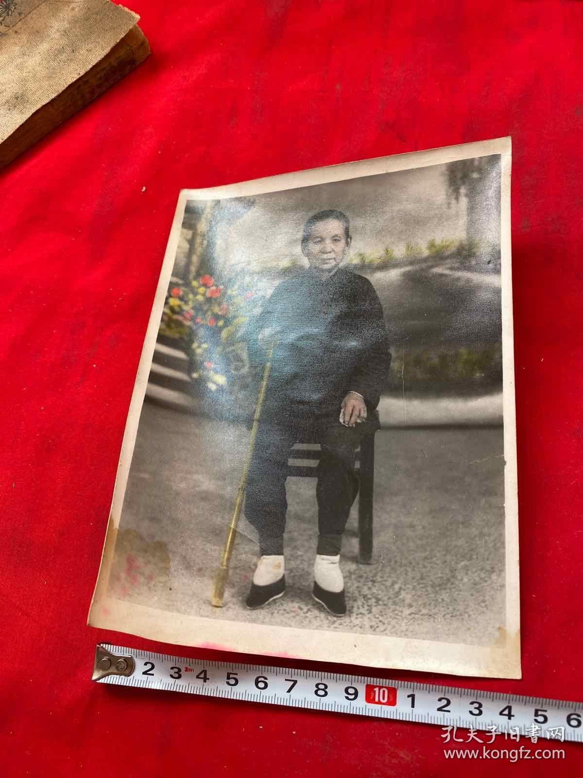 三寸金莲老太太照片
