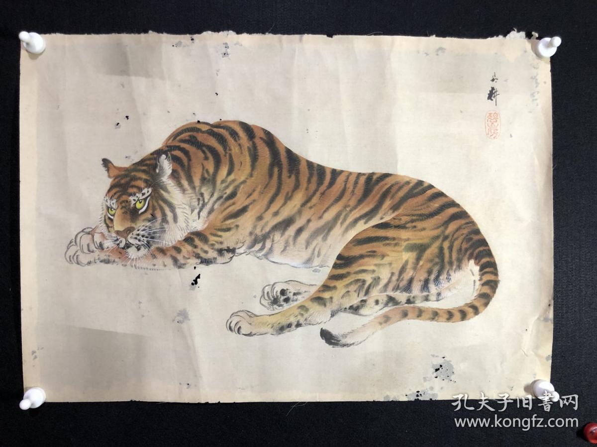 精品老字画绢本【吴耕】款【卧虎图】裱片,尺寸52*36厘米,品相不好多