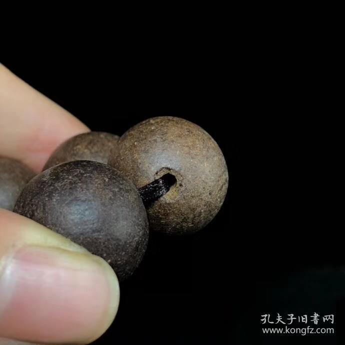 清代宫廷太医院流传下来药沉香十八子手持 尺寸:20mm 沉香不等于沉香