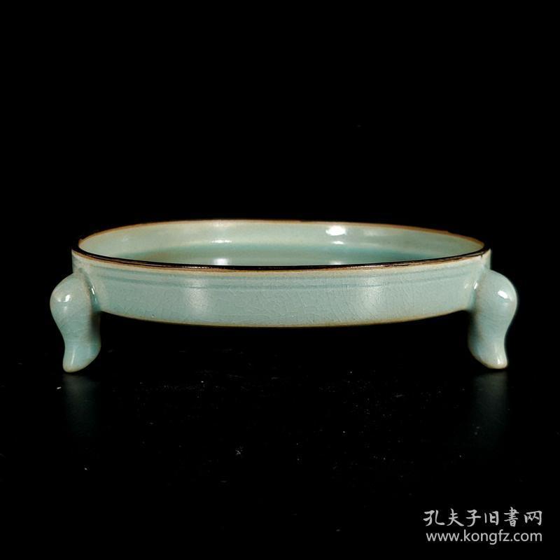 宋汝窑"申"字款黑口三足洗