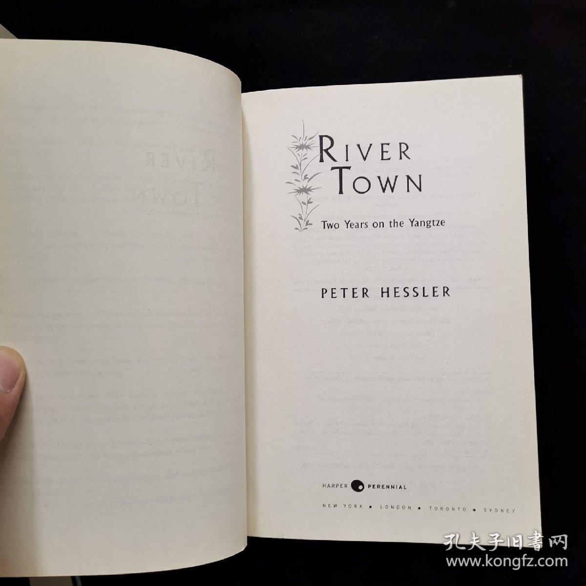 river town:two years on the yangtze_peter hessler