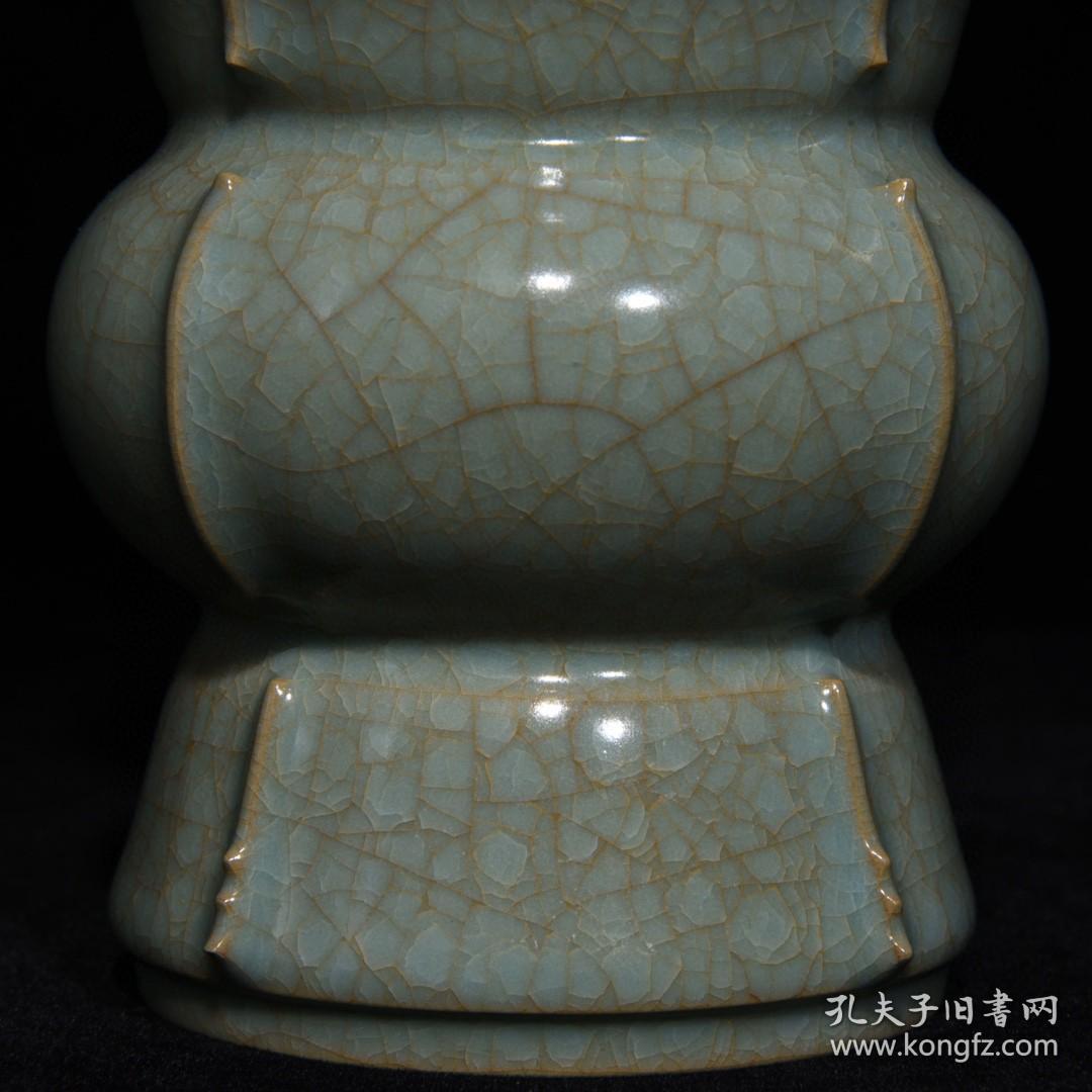 宋汝窑冰裂纹奉华尊