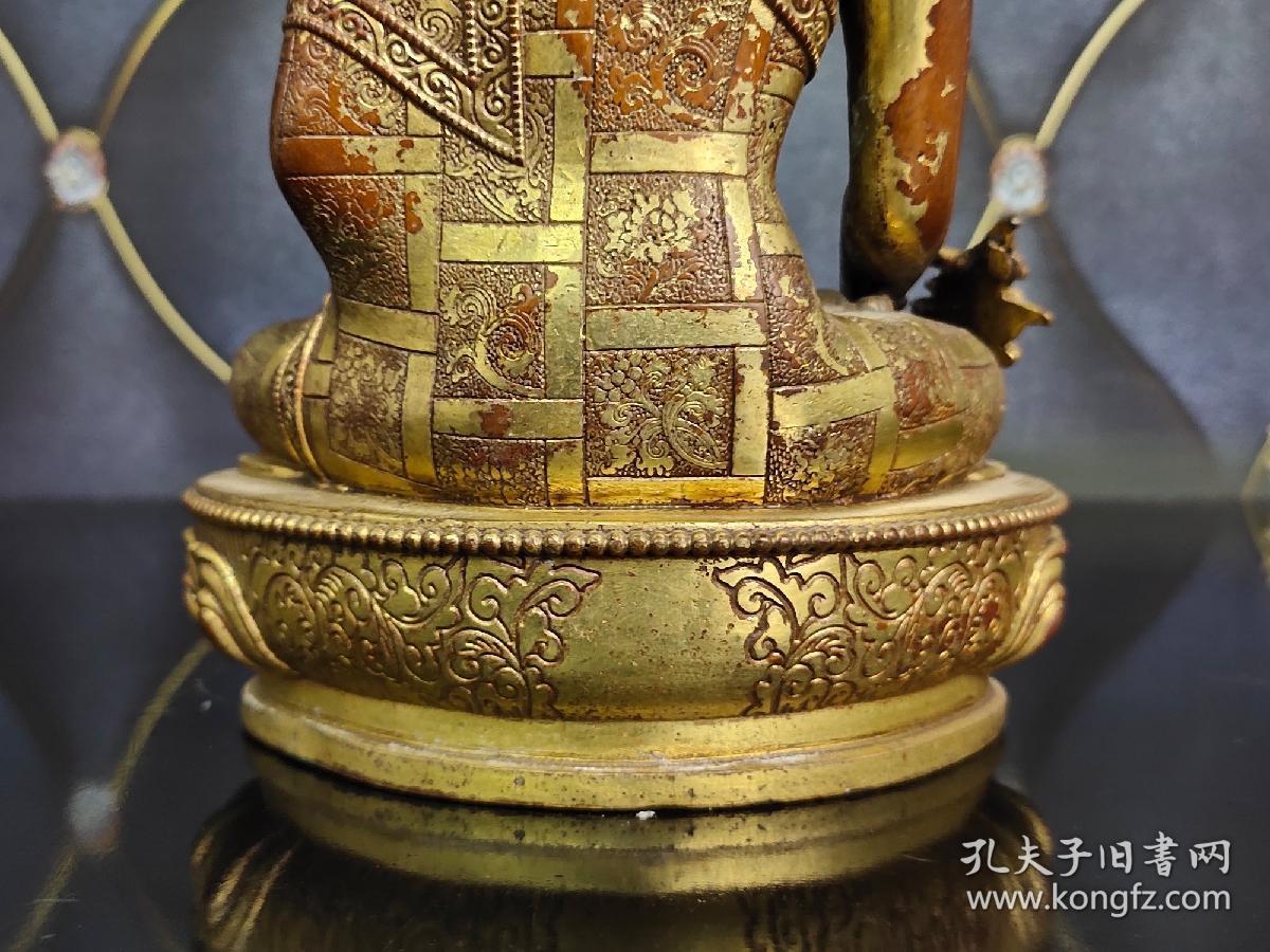 铜鎏金释迦牟尼佛坐像,包浆厚重,完整全品,成色如图,镇宅保平安,待