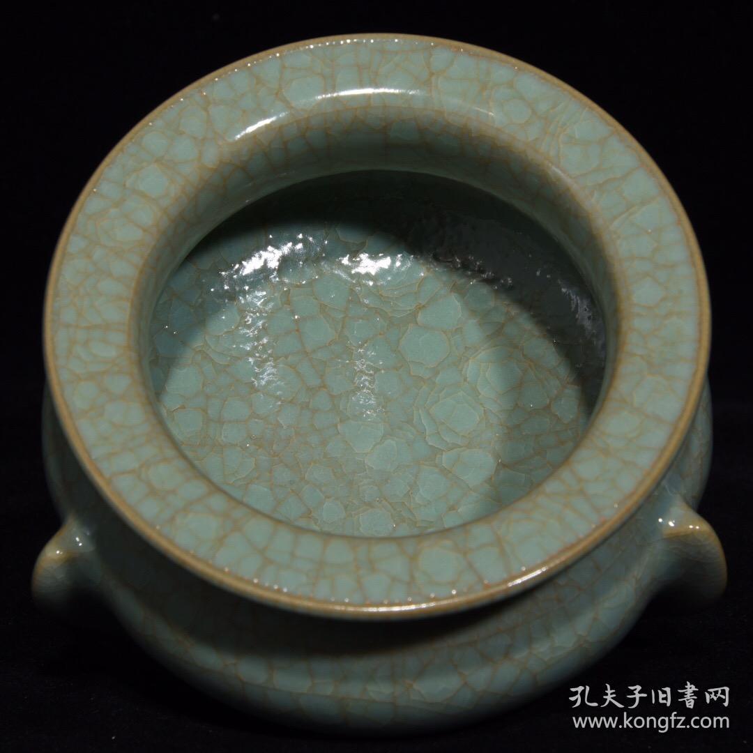 汝窑冰裂纹三足炉 7.8x10.3