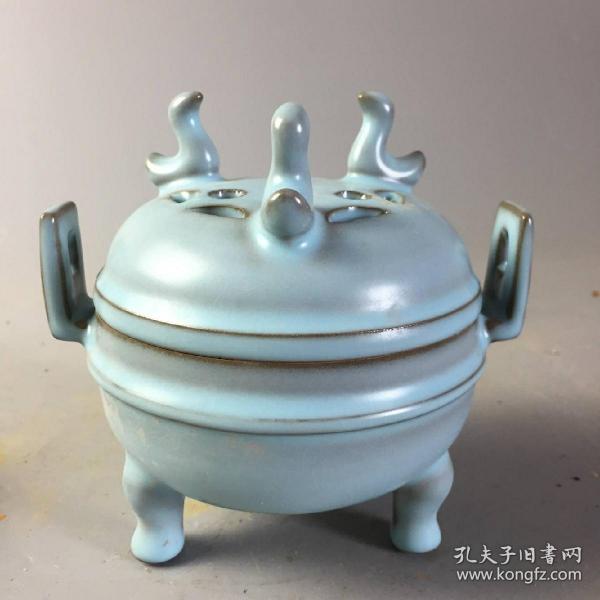 汝窑三鸟三足香炉