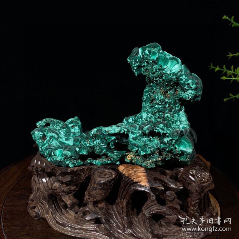 纯天然孔雀石摆件