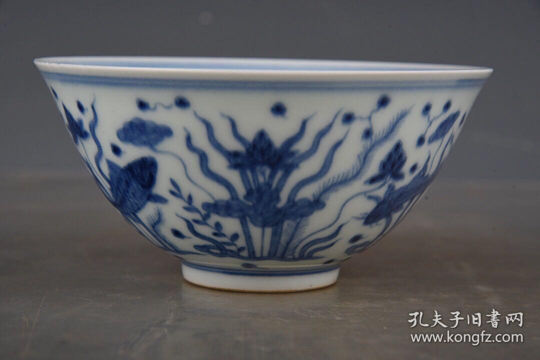 明成化青花鱼藻纹碗7.5x14.6厘米