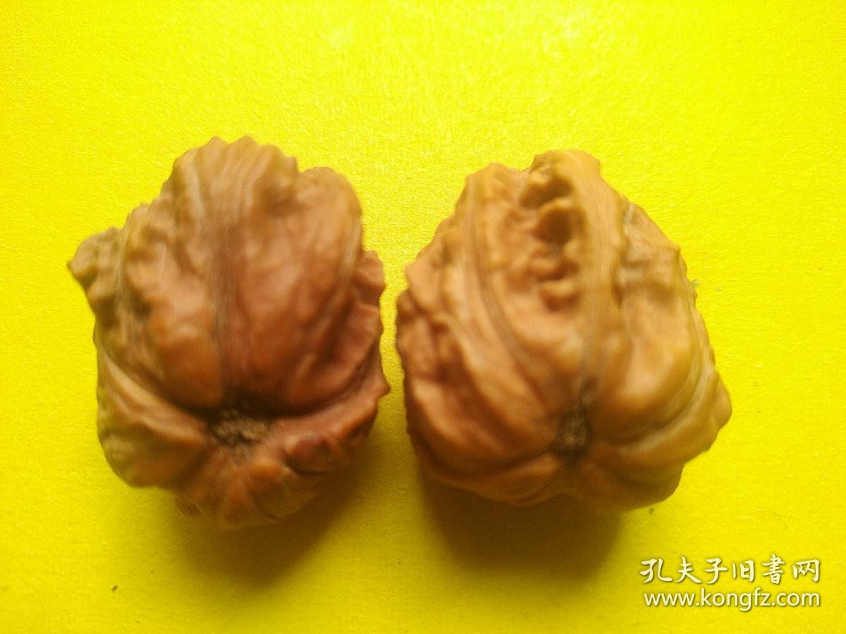文玩核桃 东北野生楸核桃佛肚(异形鹰嘴,2007年下树的,保存完好无损