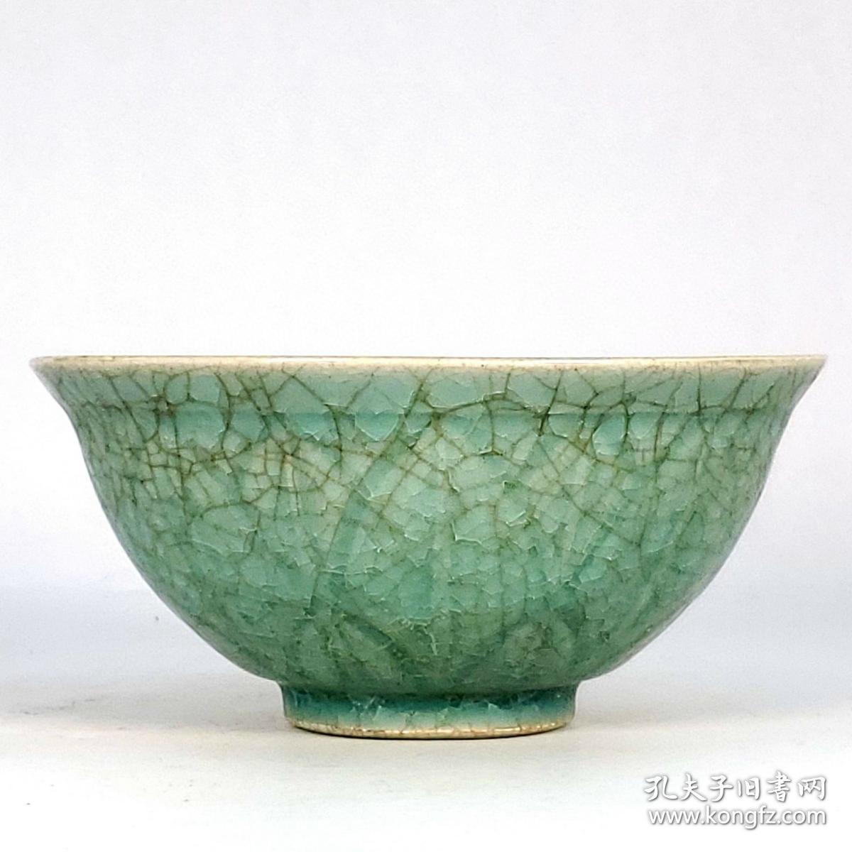宋代汝窑冰裂纹【莲瓣纹】碗