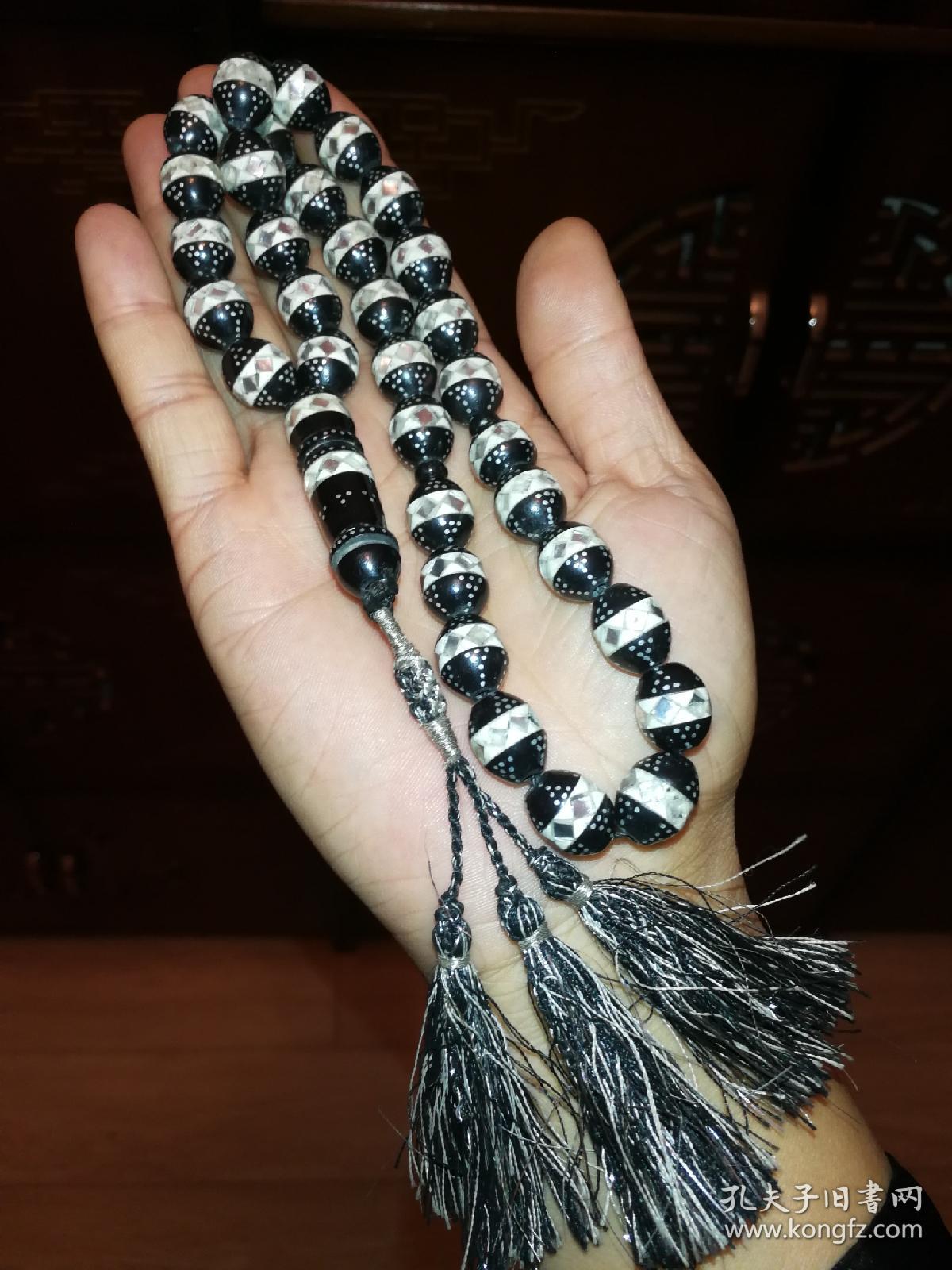 工艺精湛,穆斯林赞主赞圣时用来计数的专属珠串,泰斯比哈则是中国