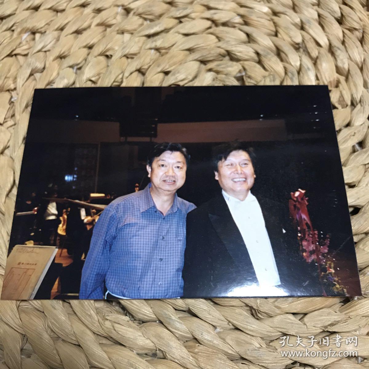 钢琴家殷承宗先生照片