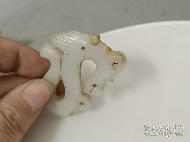 战汉古玉和田玉龙佩.