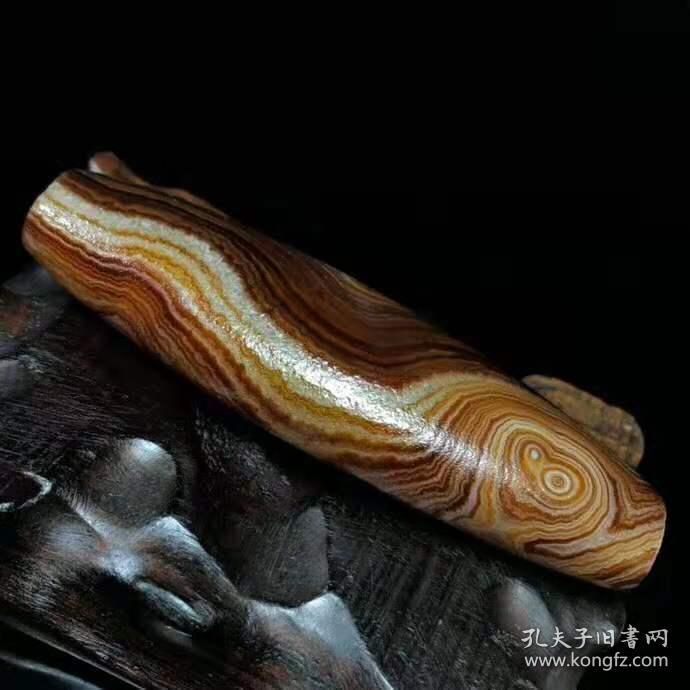回流千年西藏老矿九页岩老天珠尺寸:25*83毫米重量:53.5克