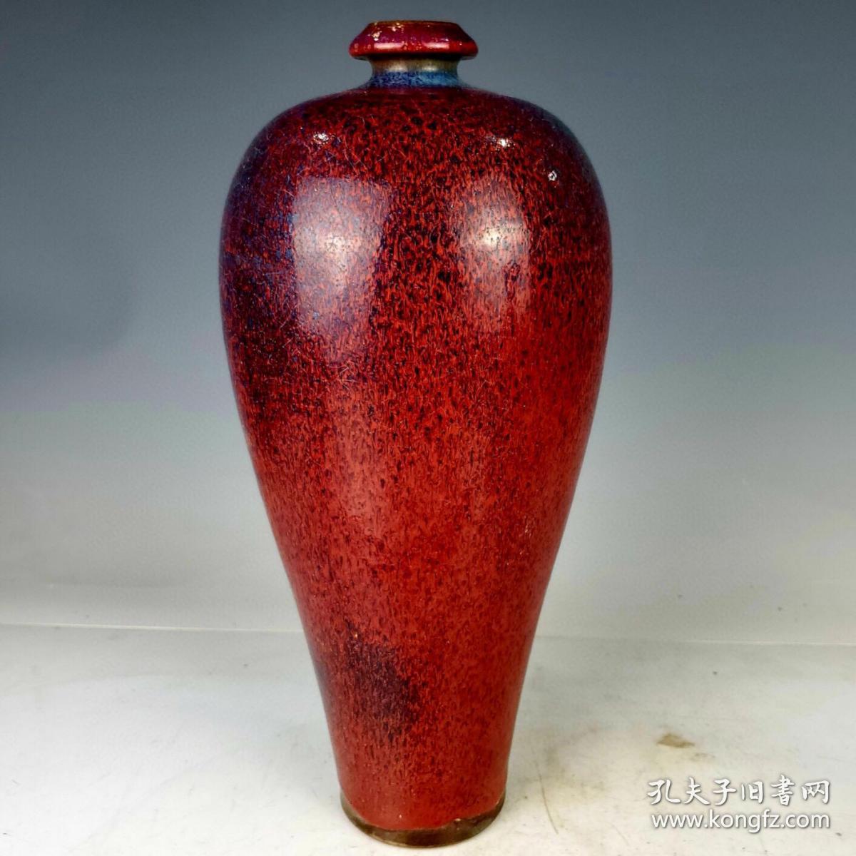 宋钧窑窑变红釉梅瓶 尺寸高30.8cm宽12.7cm