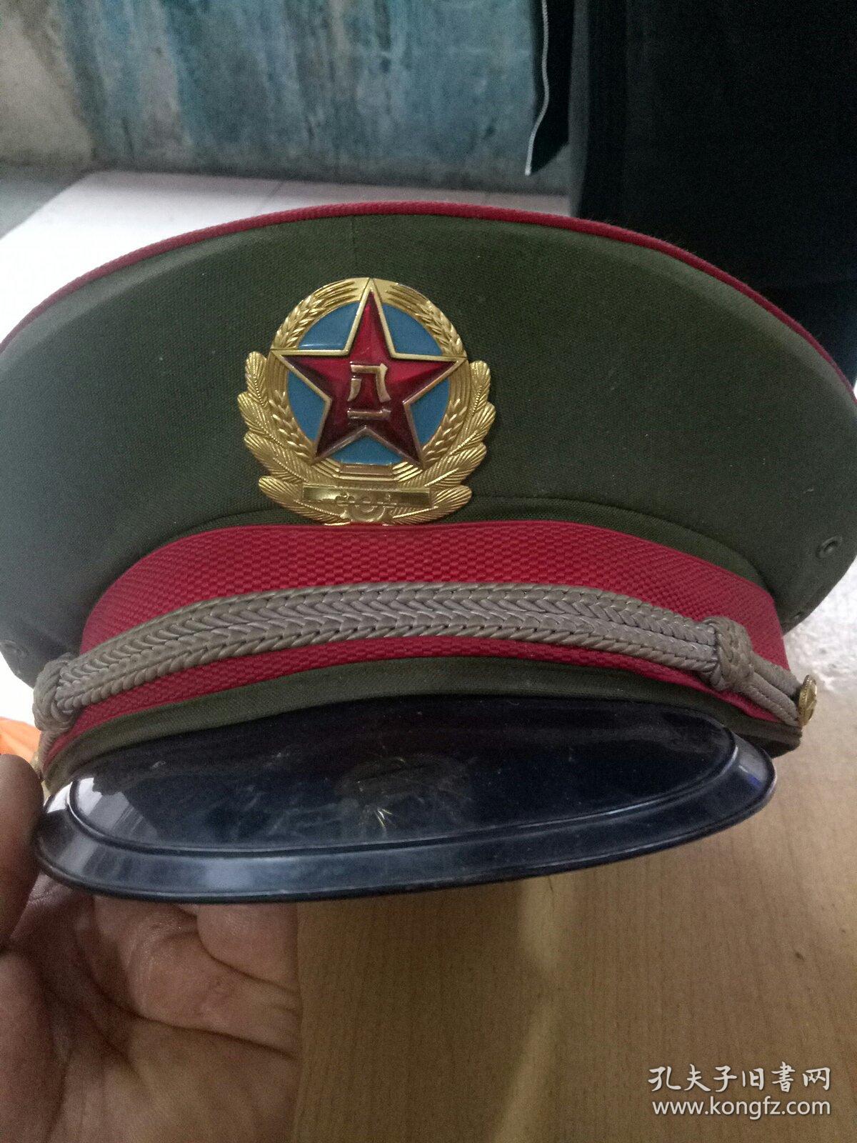 70年代军帽,带八一帽徽