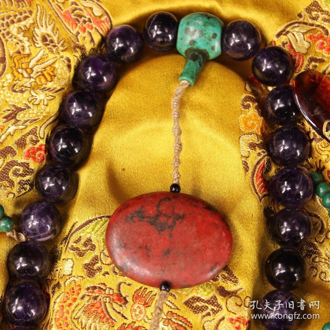 珍藏清代宫廷御用老天然极品紫水晶朝珠一条 配老漆器盒一个 珠子直径