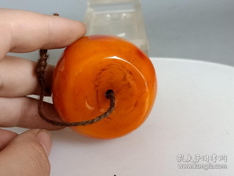 乡下收的清代老蜜蜡挂件