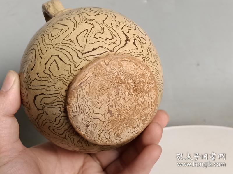 乡下收的宋代绞胎瓷壶