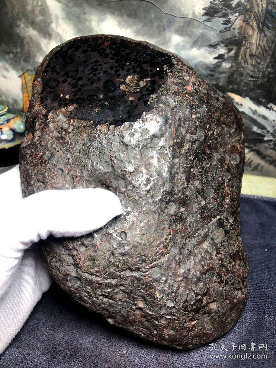 陨石原石,纯天然顶级紫红大陨石,来自外太空的陨石"紫皮陨石,极为
