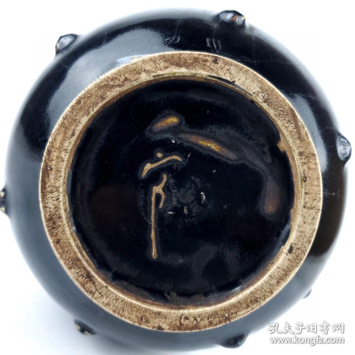 宋定窑黑釉鼓钉弦纹凤首瓶 尺寸高33.5cm宽15cm